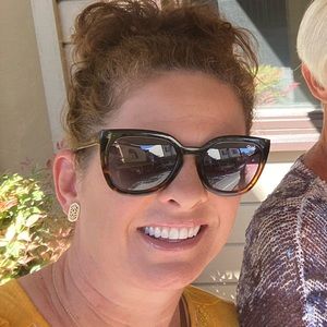 Meet your Posher, Shannon